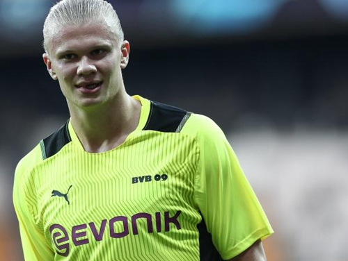 损兵折将!曼联战蓝狐恐难大胜 数据示2-1晋级（曼联伤情严峻，战蓝狐恐难大胜，数据预测2-1晋级）