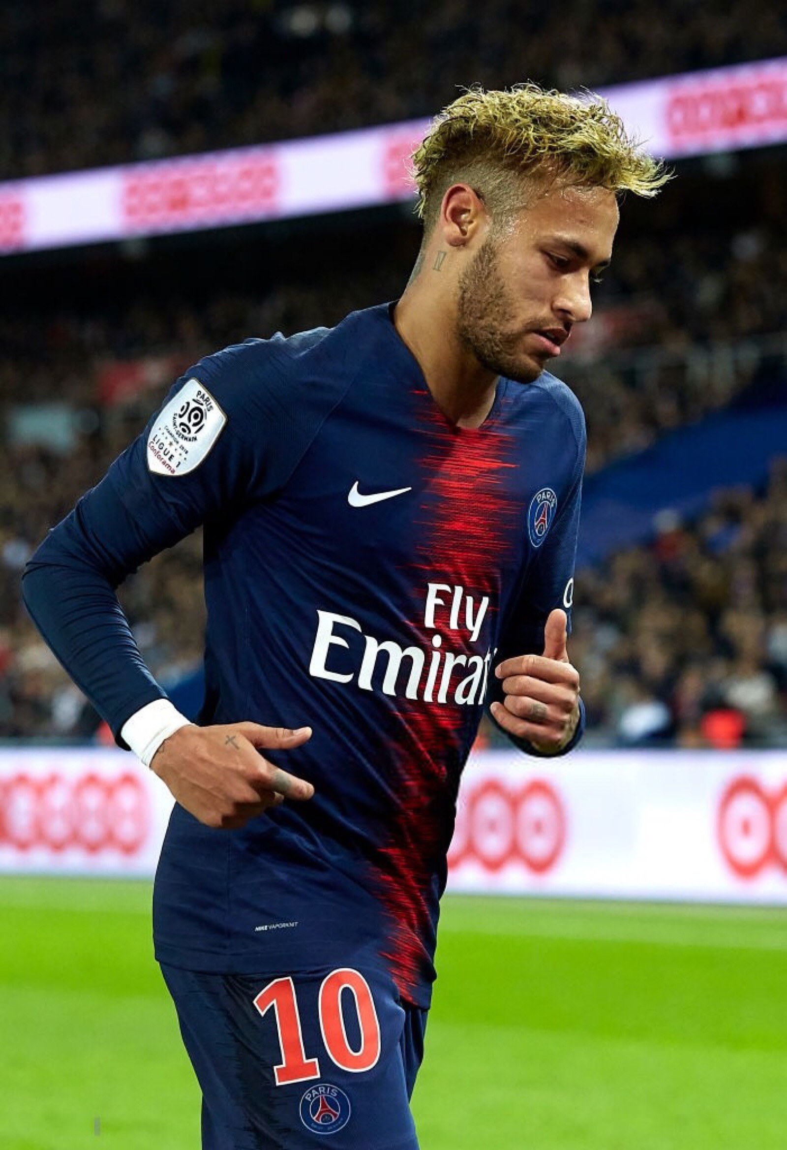 马卡：费兰本赛季状态火热，进球效率已超过维尼修斯和萨拉赫（马卡：费兰今季状态爆棚，进球效率已高于维尼修斯与萨拉赫）