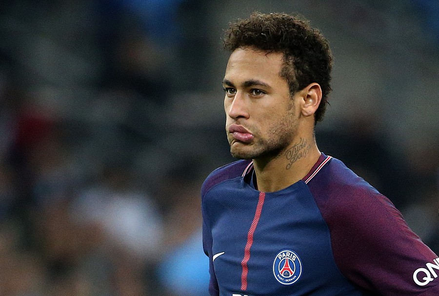 WTT总决赛女单1／8决赛，陈幸同4-2战胜队友石洵瑶，晋级8强