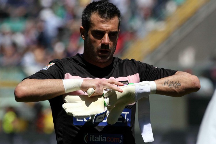 英超官方：迈克尔·奥利弗执法将本周末的北伦敦德比（英超官宣：迈克尔·奥利弗将执法本周末北伦敦德比）