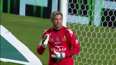 齐达内与蒯纪闻共同现身上海交大出席活动，现场教学马赛回旋（齐达内携蒯纪闻亮相上海交大活动，现场示范马赛回旋）