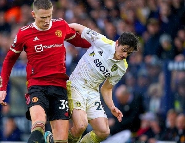 卡斯尔：东契奇是多次入选全明星的球员，不可能完全阻止他