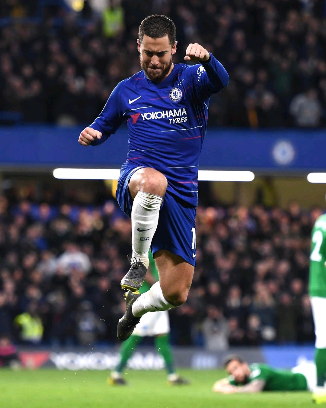 赫内斯支持废除50+1，拜仁球迷拉横幅反对：这是不可想象的