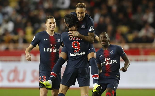 德天空：法兰克福对乌尊要价8000万欧，一些英超俱乐部有意