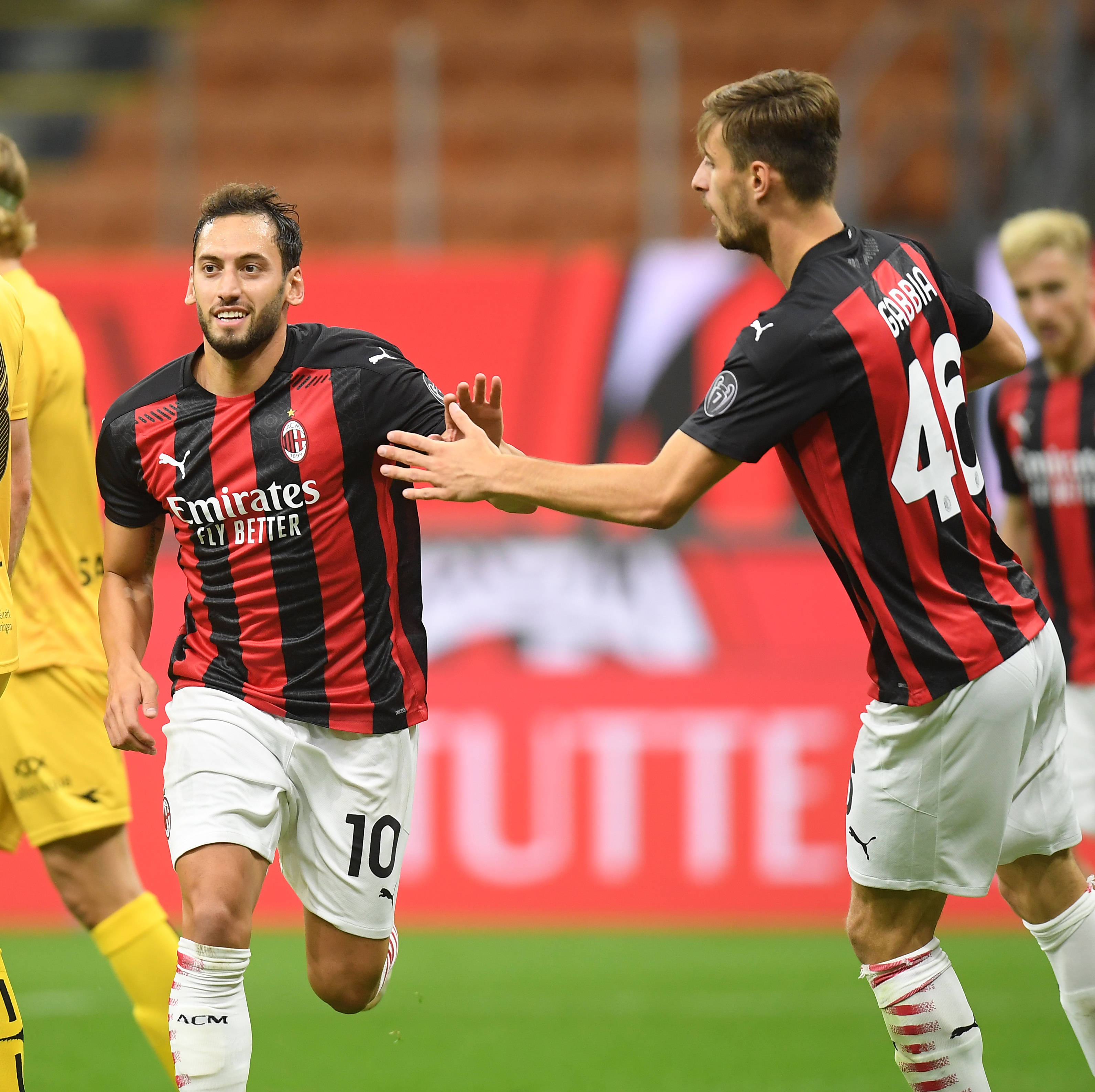 晚邮报：国米关注迈尼昂合同情况，考虑在明年夏天将其引进